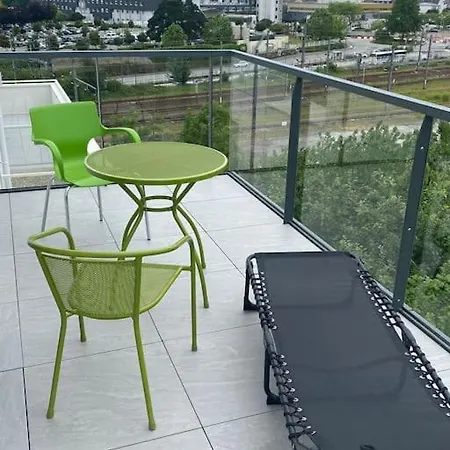 8 Pers Gare Roof Standing Traversant 4 *