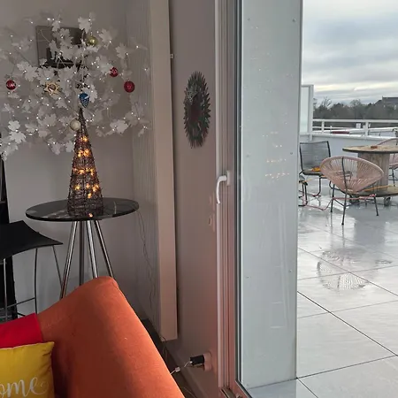 8 Pers Gare Roof Standing Traversant 4 * Vannes